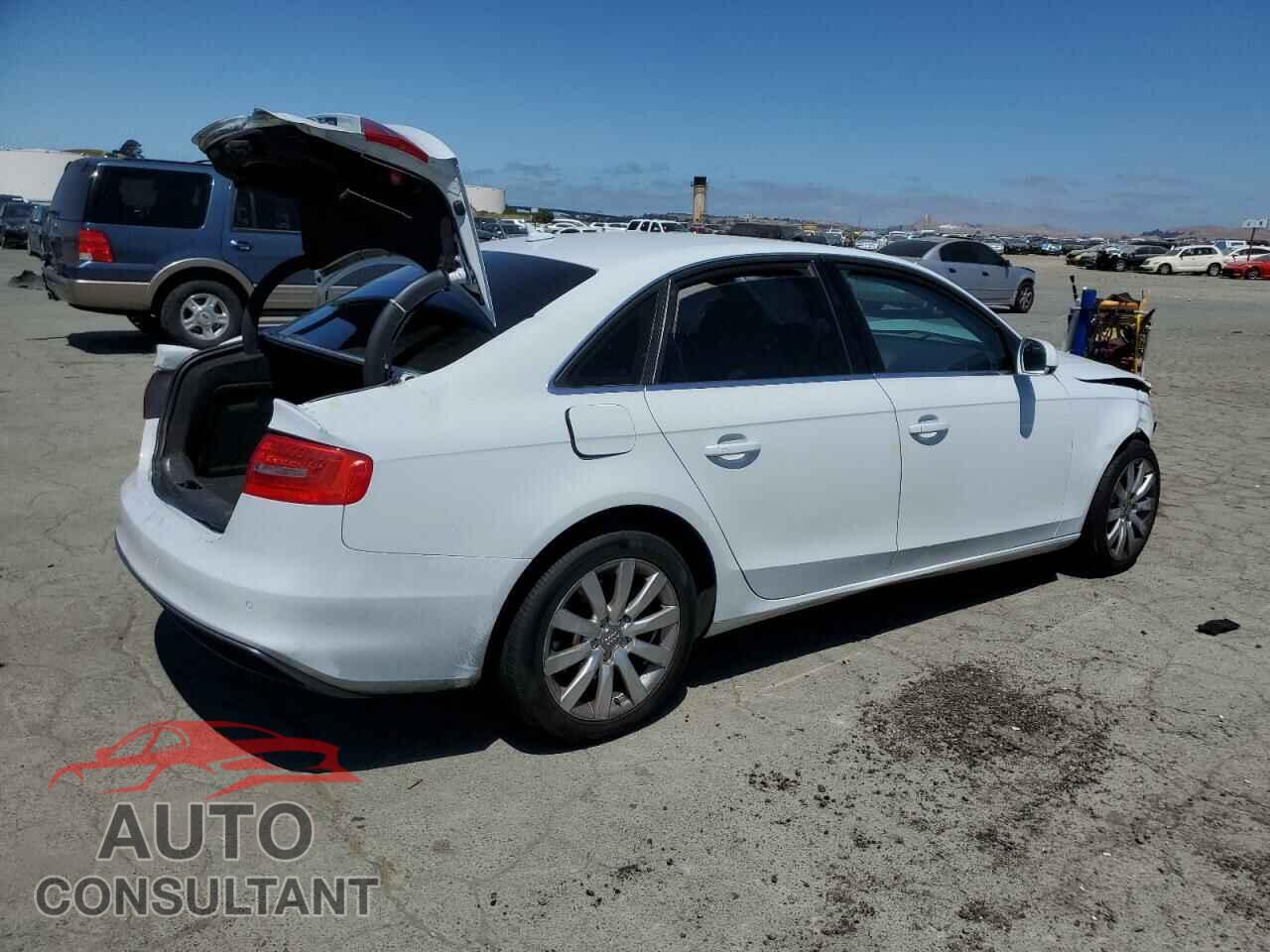 AUDI A4 2013 - WAUAFAFL5DN033303
