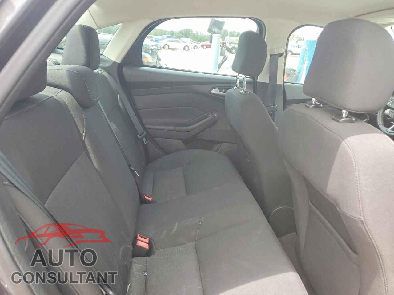 FORD FOCUS 2015 - 1FADP3FEXFL361282
