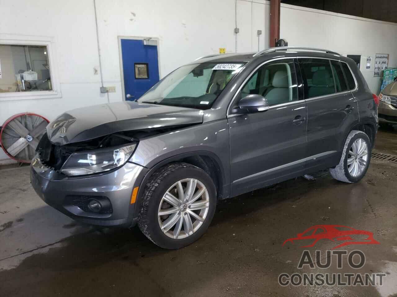 VOLKSWAGEN TIGUAN 2013 - WVGBV7AX5DW017728