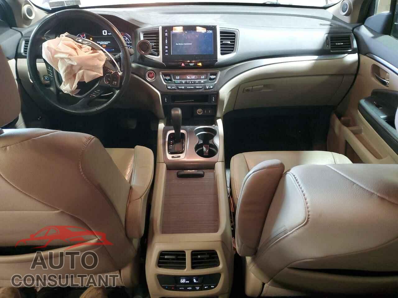 HONDA PILOT 2017 - 5FNYF5H5XHB008568