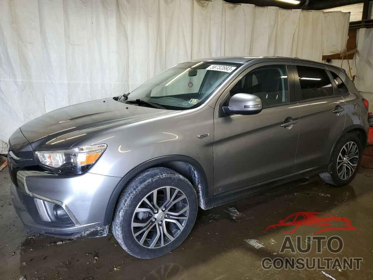 MITSUBISHI OUTLANDER 2018 - JA4AR3AW0JU001300