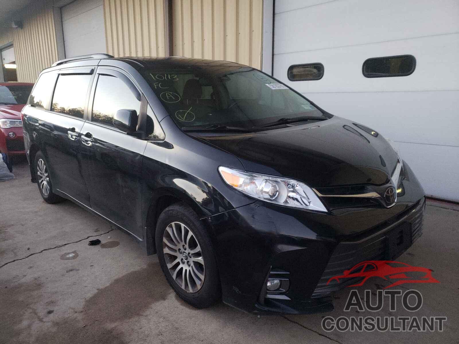 TOYOTA SIENNA 2018 - 5TDYZ3DC4JS946809