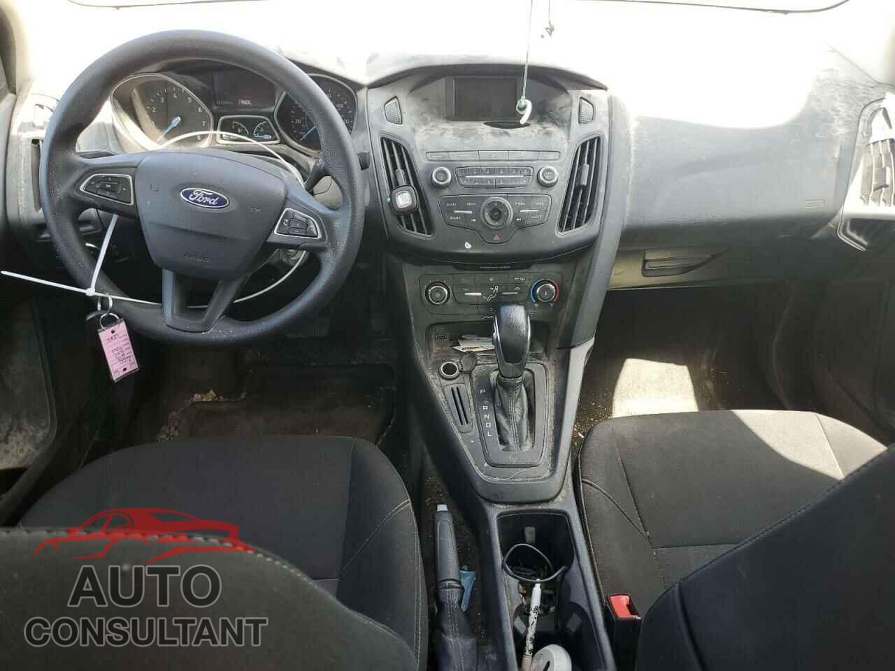FORD FOCUS 2018 - 1FADP3E20JL210967