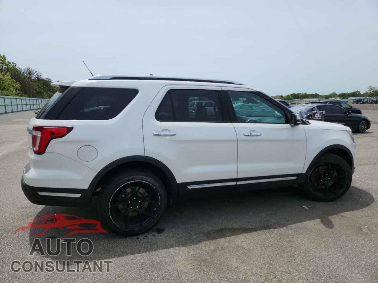 FORD EXPLORER 2018 - 1FM5K8F82JGA01876