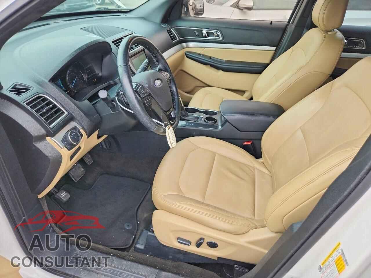FORD EXPLORER 2017 - 1FM5K7D8XHGD16710