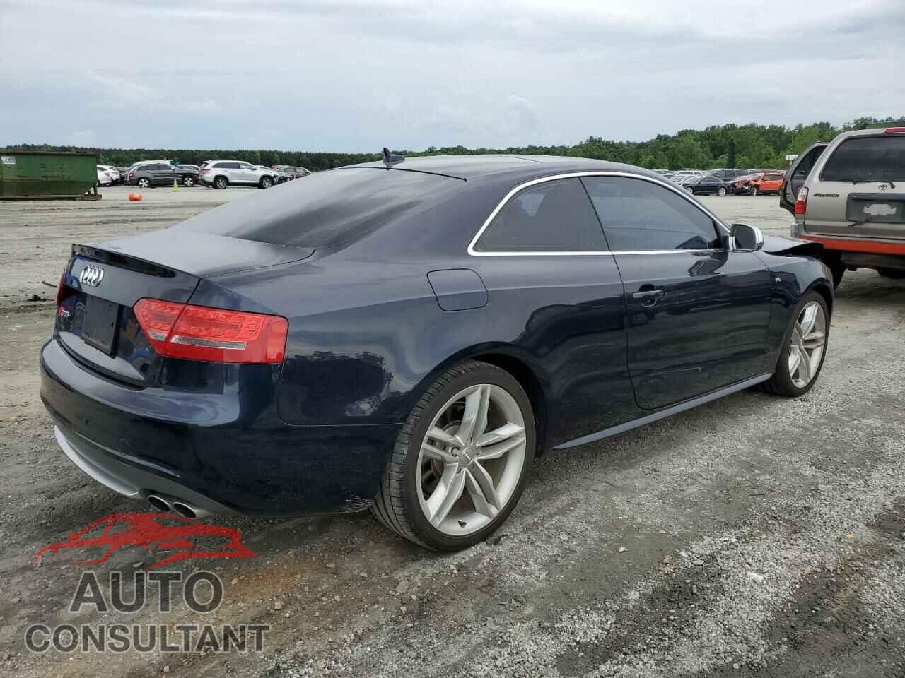 AUDI S5/RS5 2010 - WAUCVAFR1AA040025