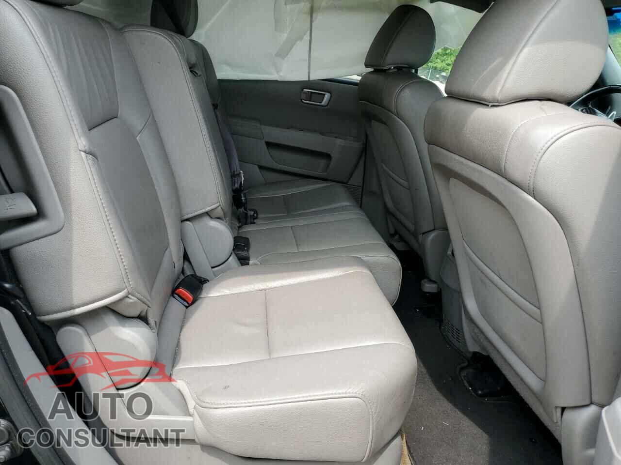 HONDA PILOT 2013 - 5FNYF4H55DB023063
