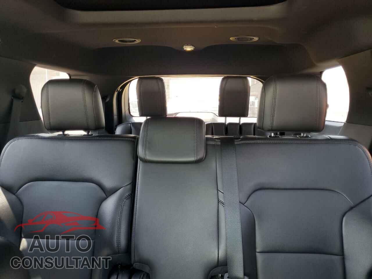 FORD EXPLORER 2017 - 1FM5K8D88HGD52563