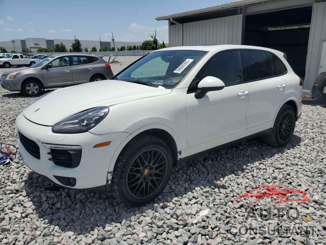 PORSCHE CAYENNE 2018 - WP1AA2A26JKA02370