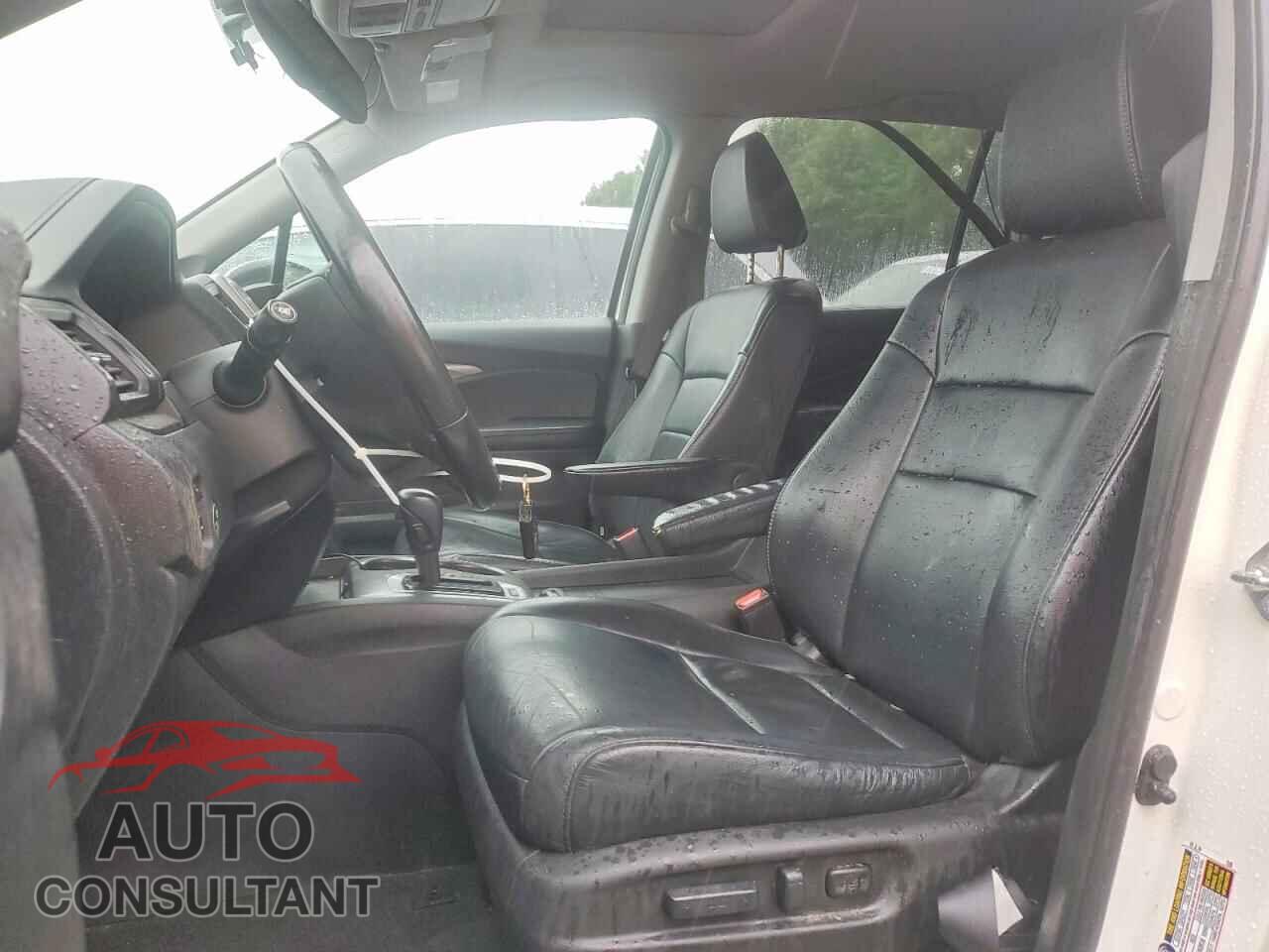 HONDA PILOT 2017 - 5FNYF6H76HB075403
