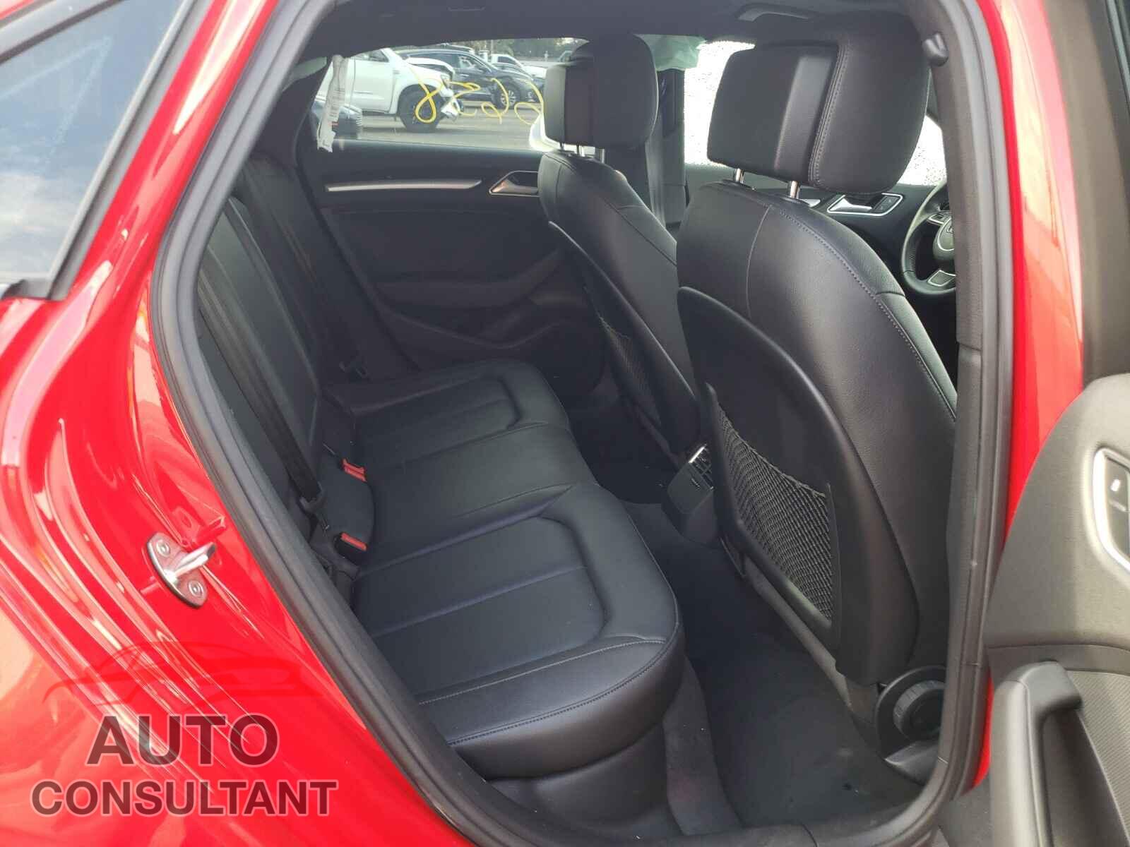 AUDI A3 2016 - WAUA7GFF2G1095022