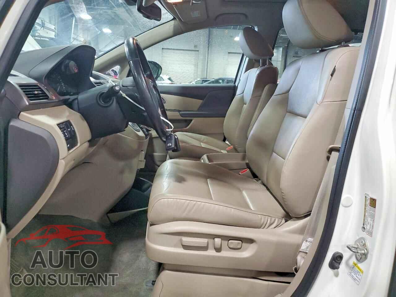 HONDA ODYSSEY 2017 - 5FNRL5H68HB007781