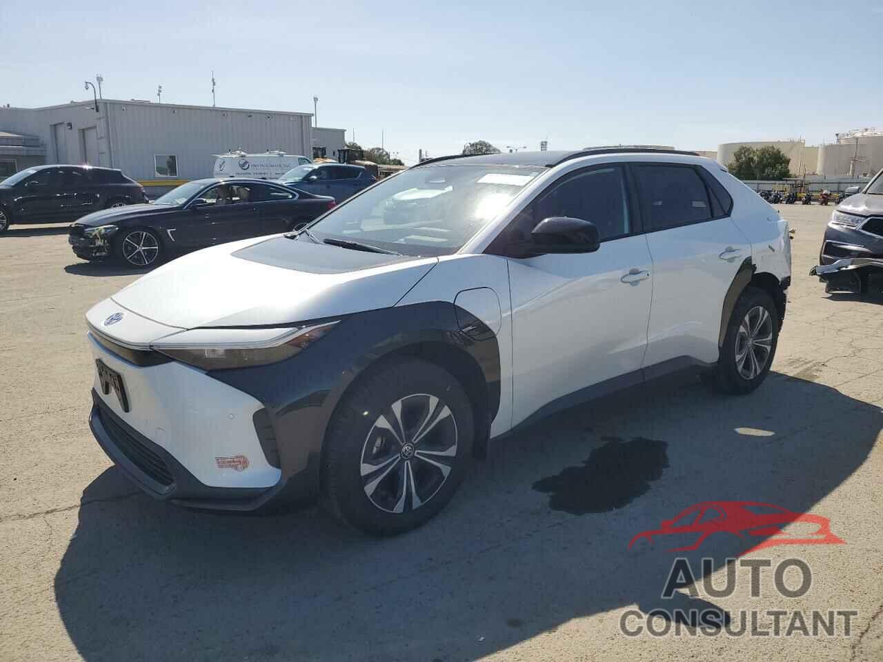 TOYOTA BZ4X XLE 2024 - JTMABACA8RA073861