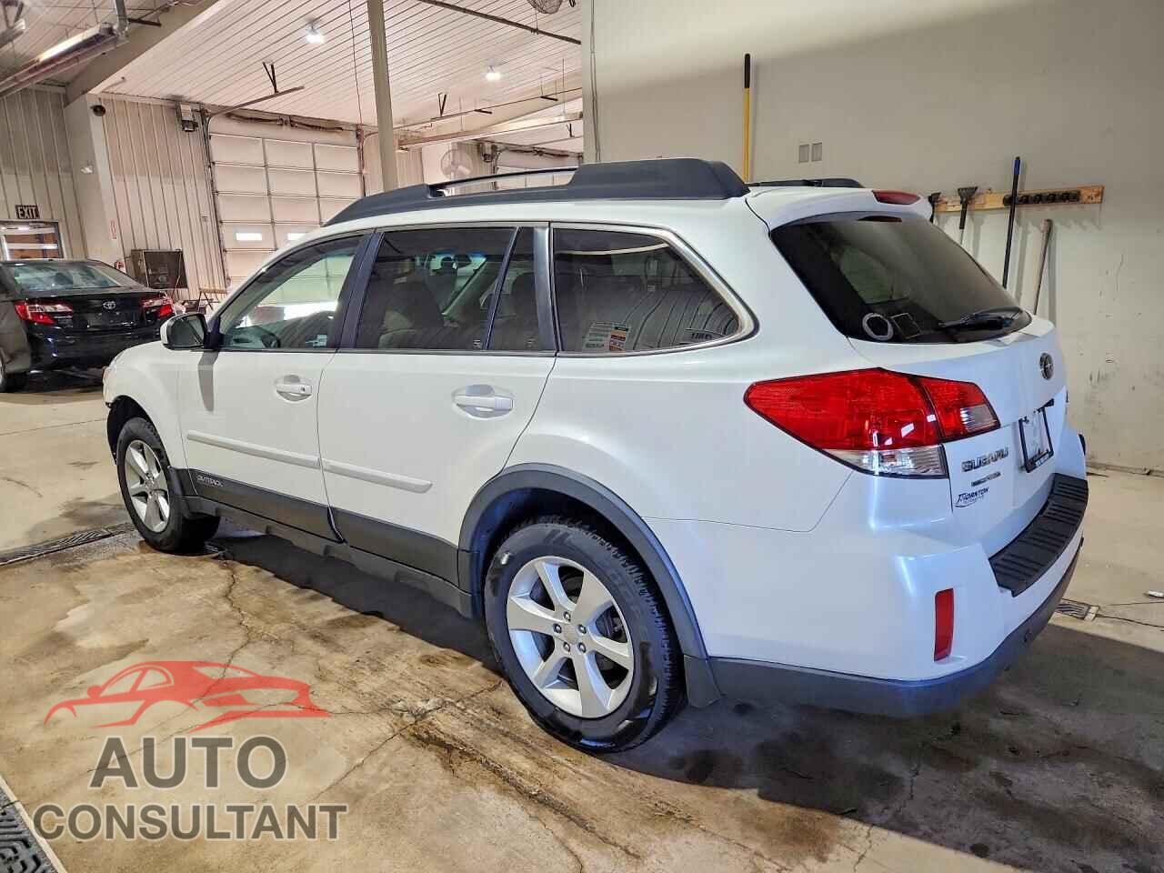 SUBARU OUTBACK 2013 - 4S4BRBCC9D3298063