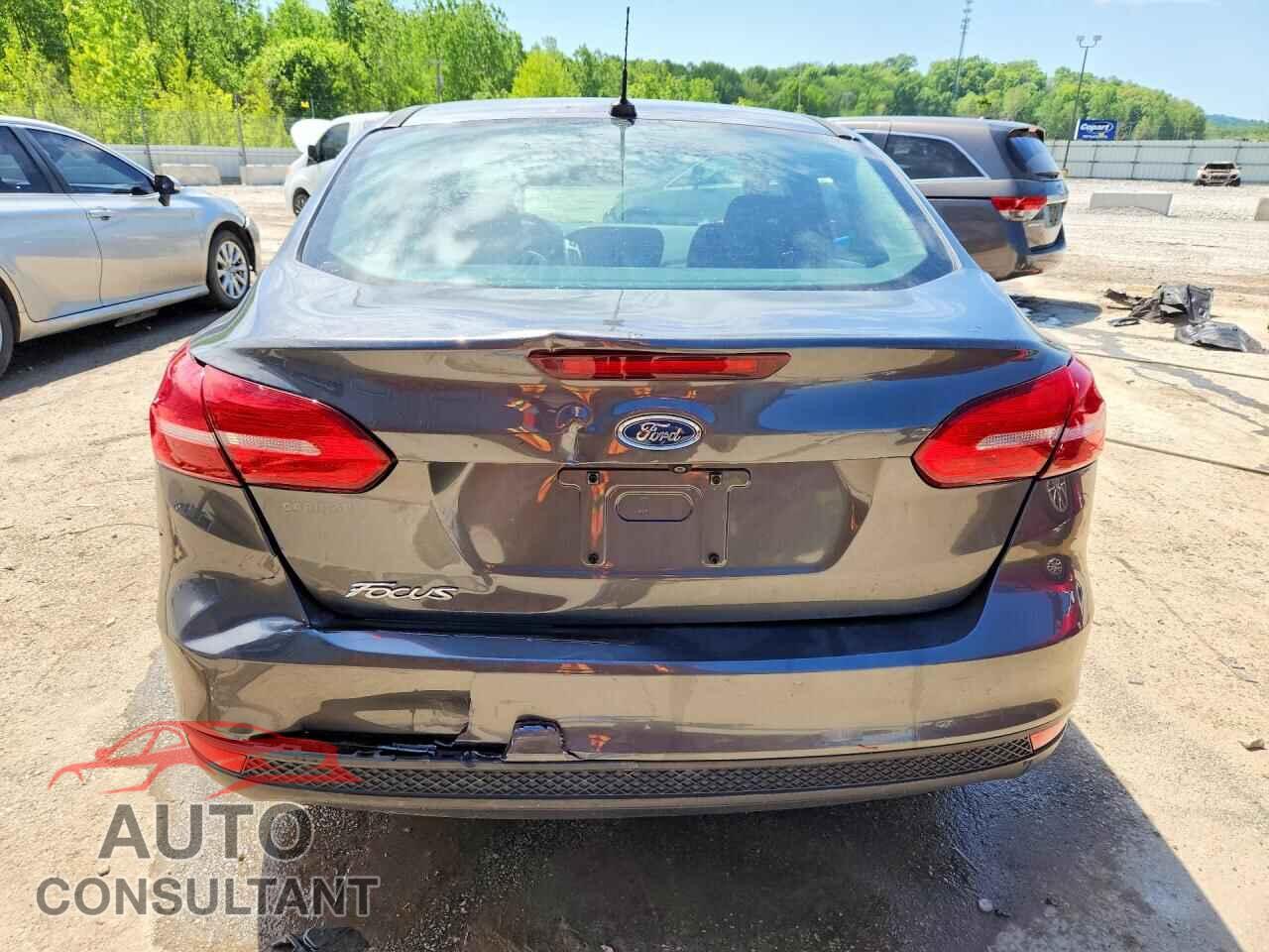 FORD FOCUS 2017 - 1FADP3E26HL203483