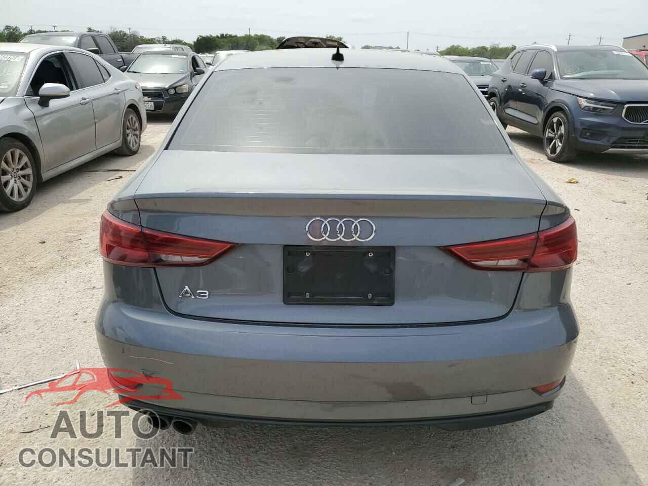 AUDI A3 2019 - WAUAUGFF1KA122910