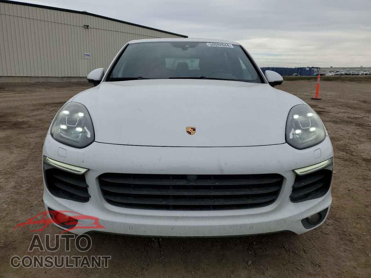 PORSCHE CAYENNE 2017 - WP1AA2A25HKA90662