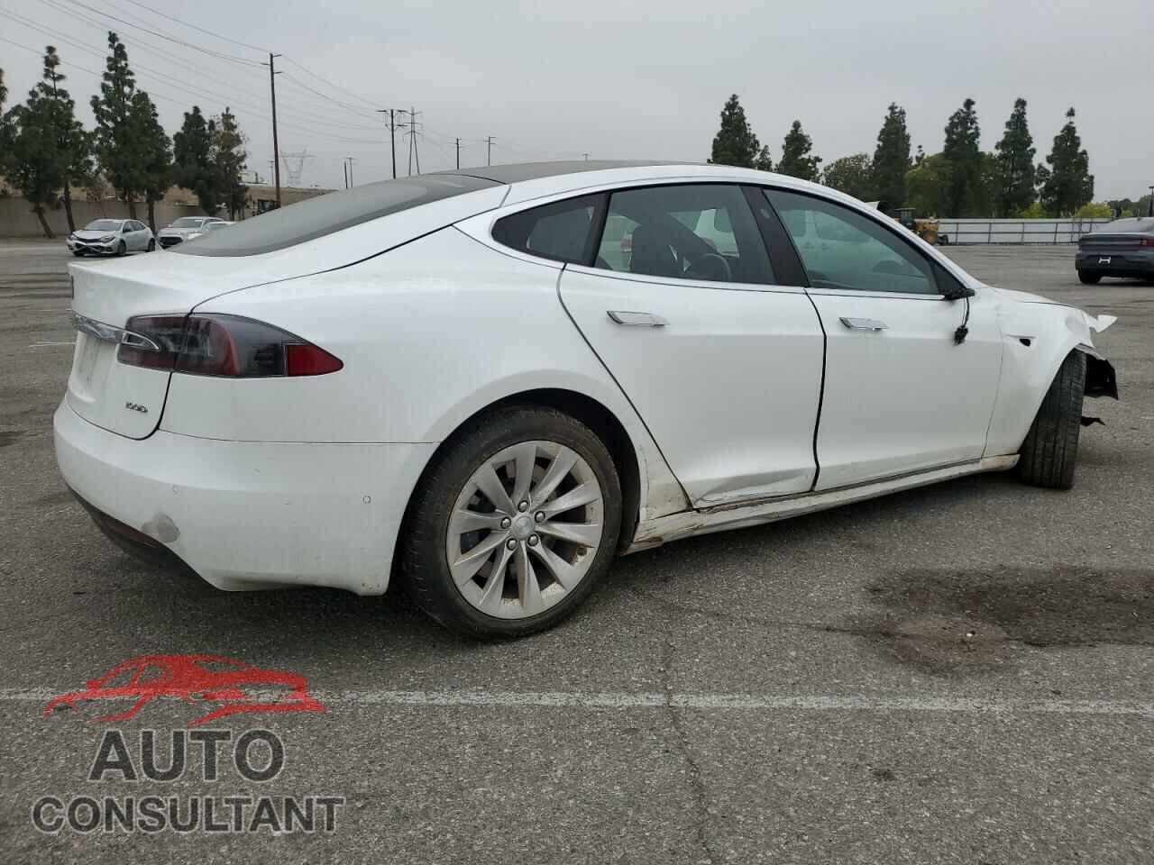 TESLA MODEL S 2018 - 5YJSA1E21JF297028