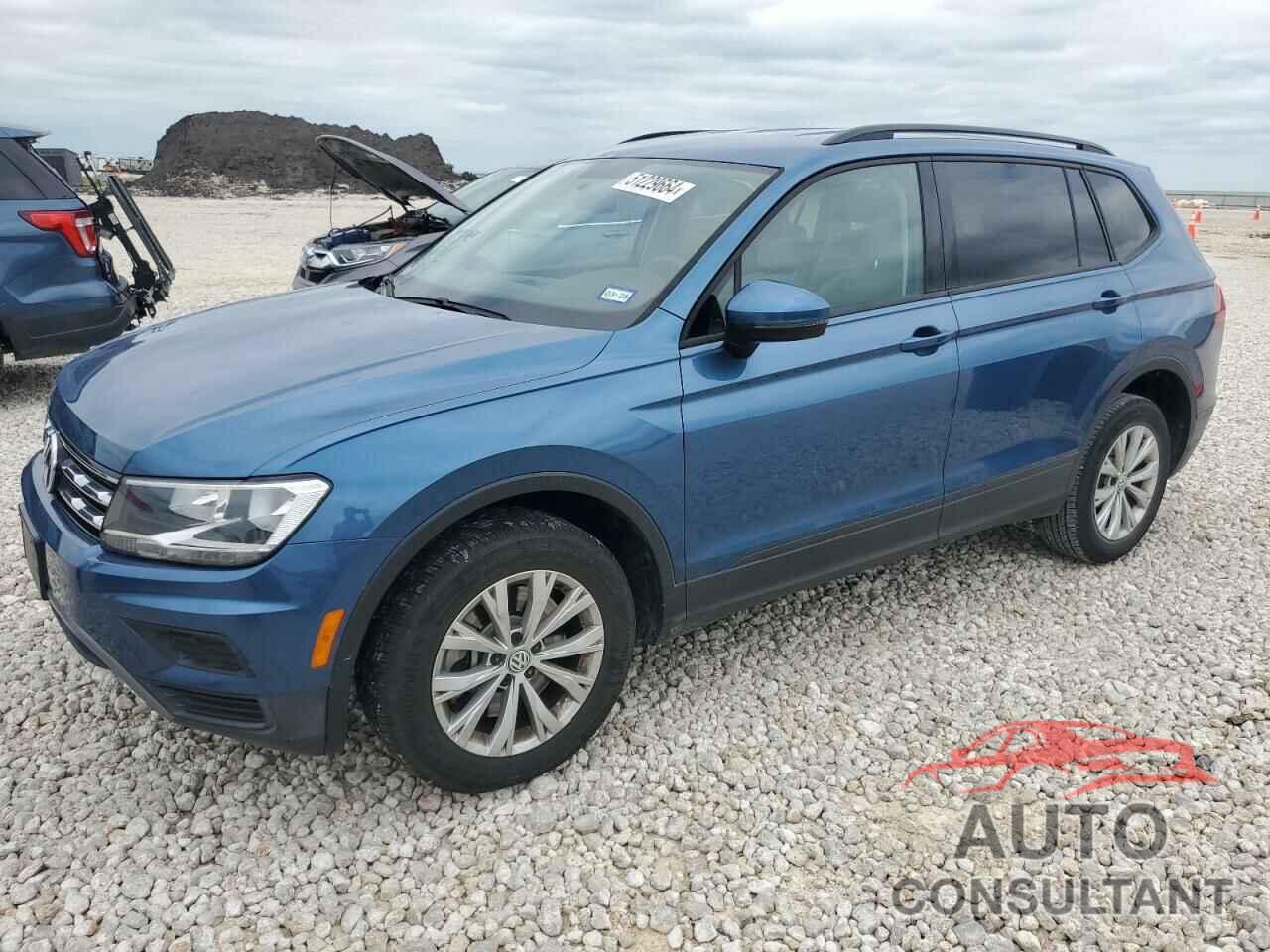 VOLKSWAGEN TIGUAN 2019 - 3VV1B7AX0KM071039