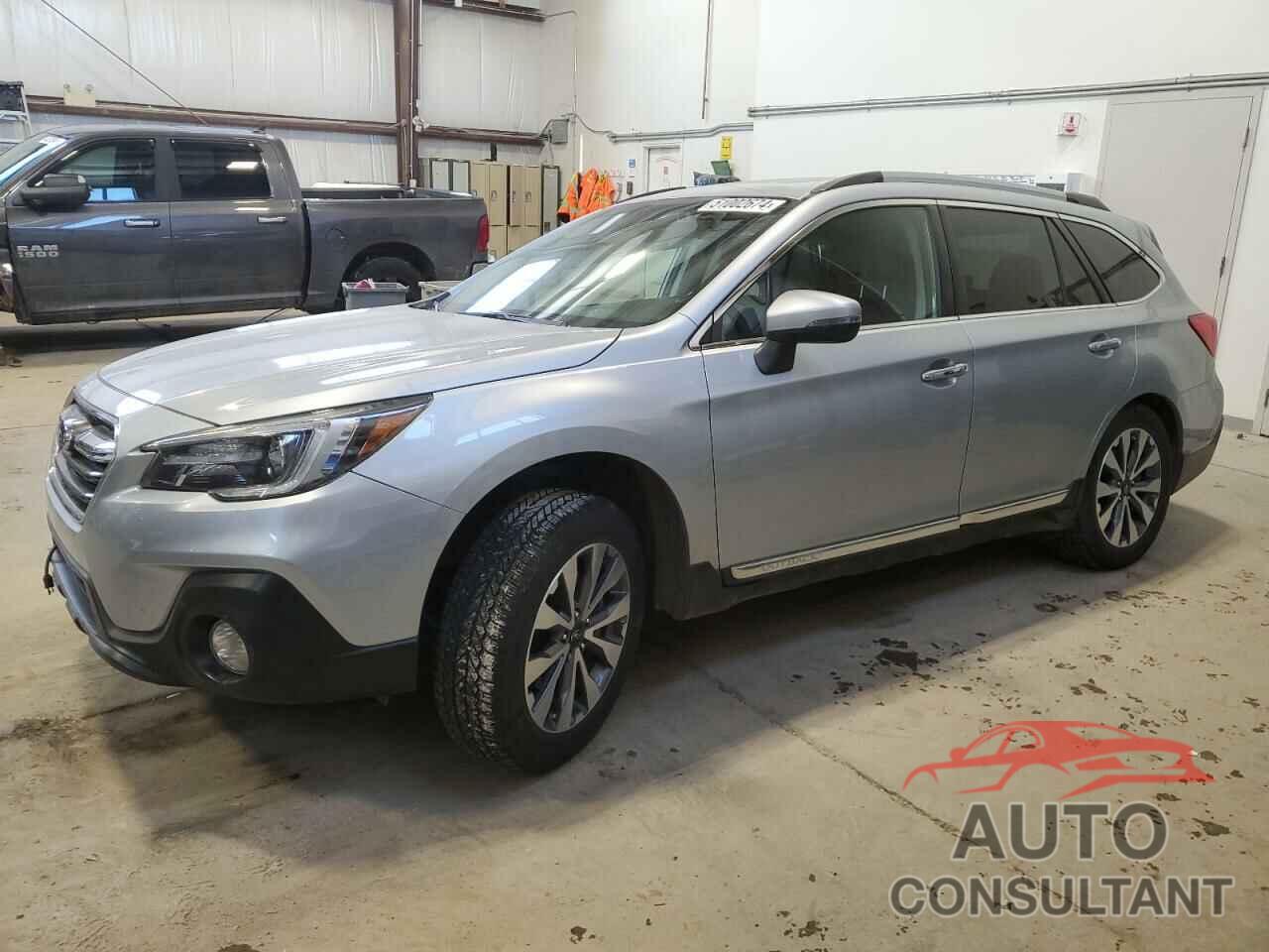 SUBARU OUTBACK 2018 - 4S4BSFTC6J3340843