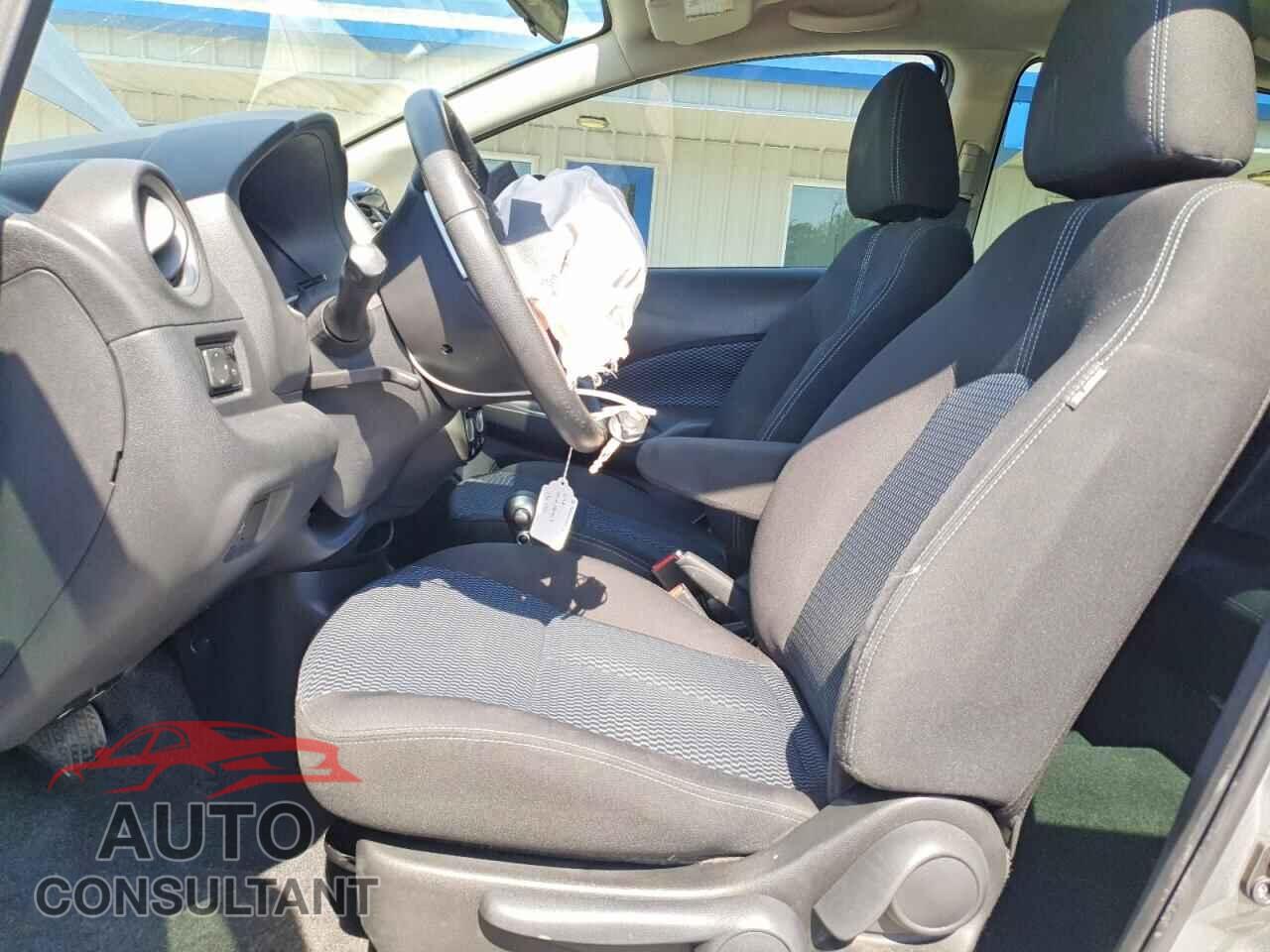 NISSAN VERSA 2015 - 3N1CE2CP0FL426403