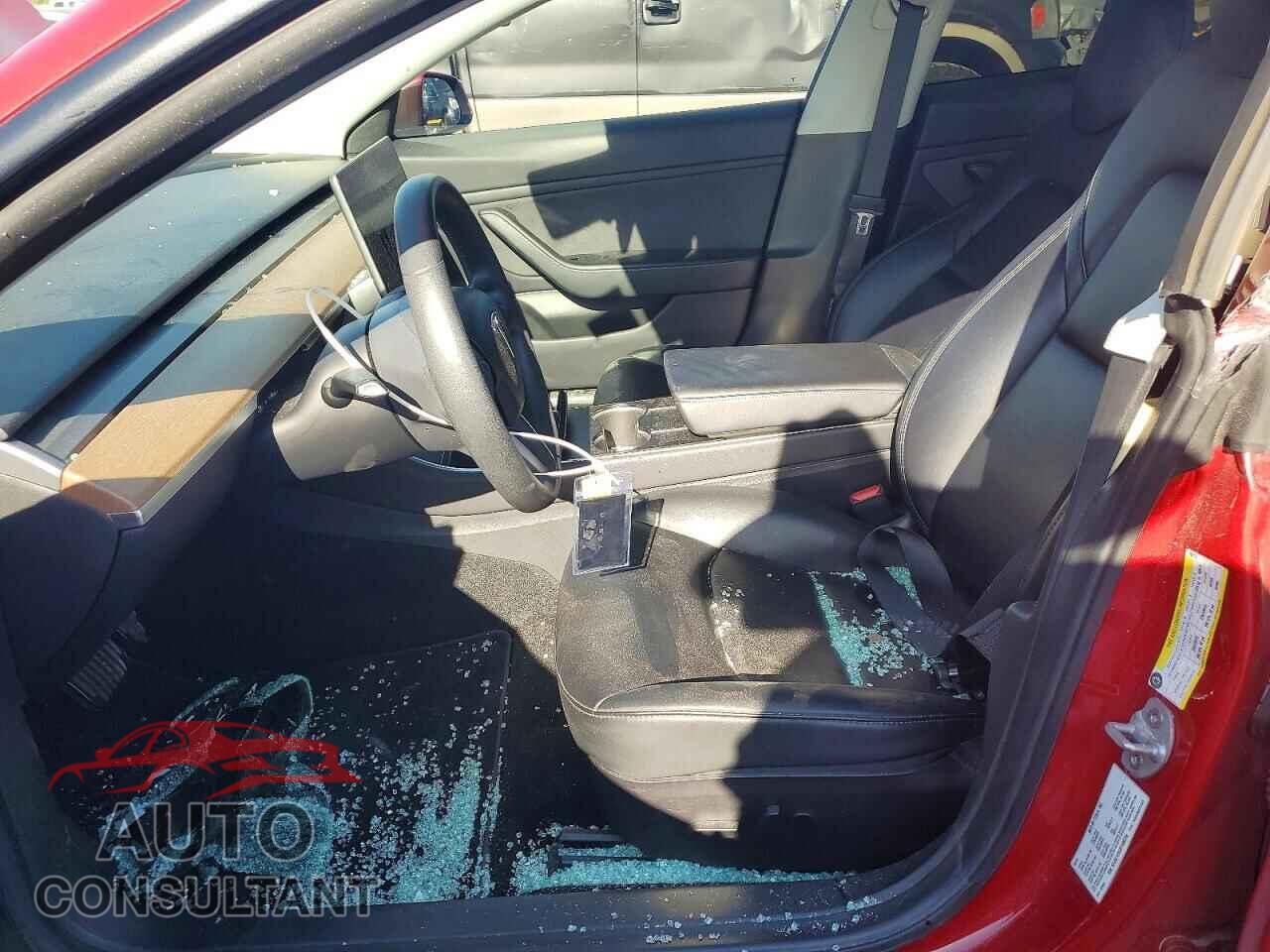 TESLA MODEL 3 2019 - 5YJ3E1EB5KF496724
