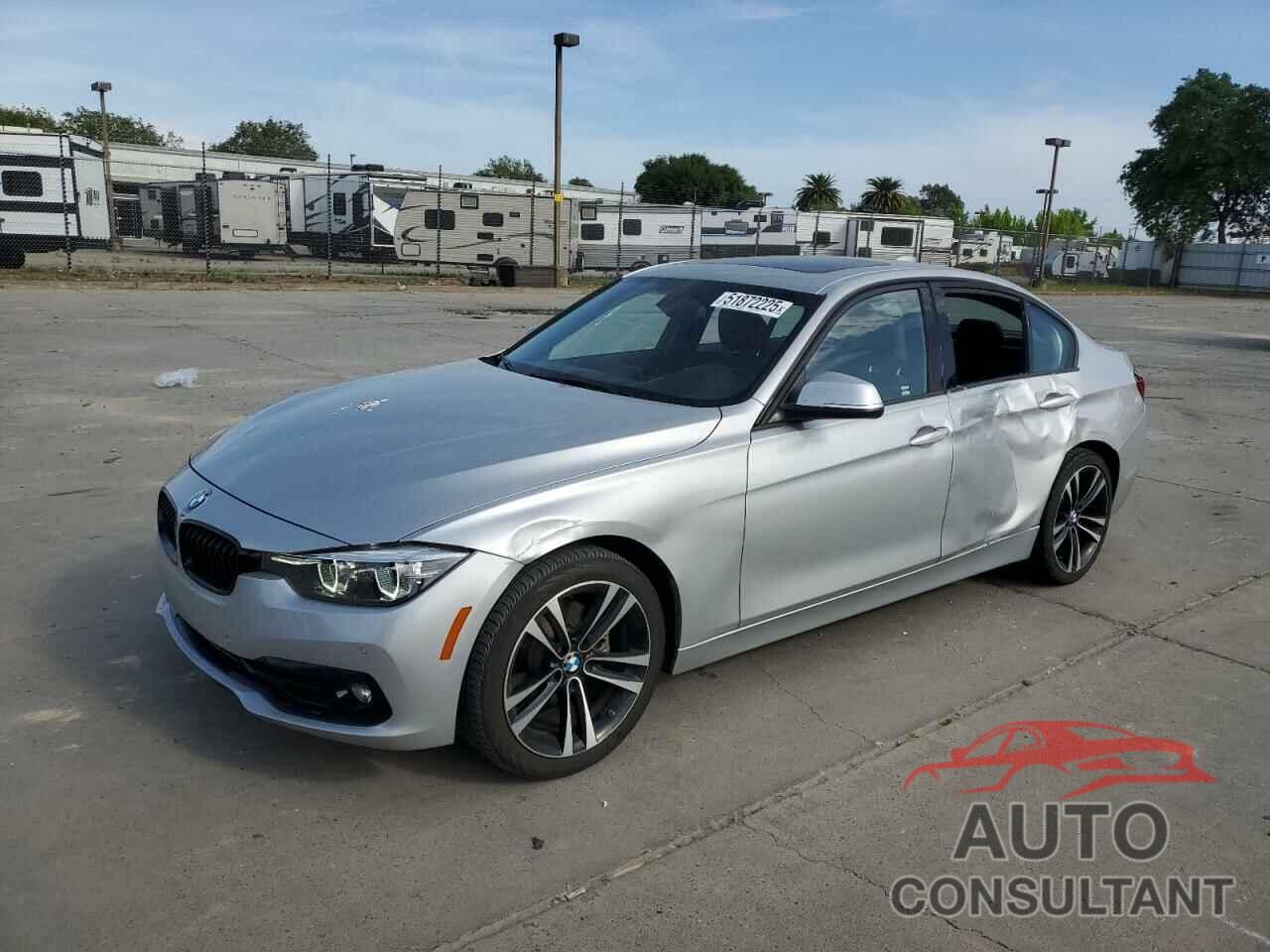 BMW 3 SERIES 2018 - WBA8B9C56JK886420