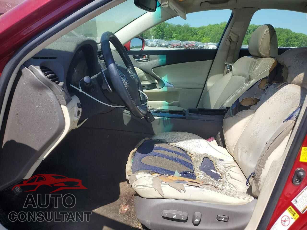LEXUS IS 2011 - JTHBF5C24B5153552