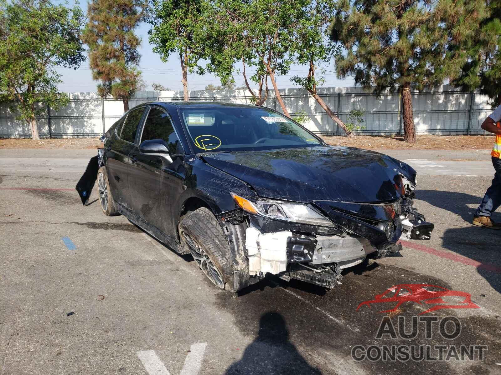TOYOTA CAMRY 2020 - 4T1G11AK7LU350011