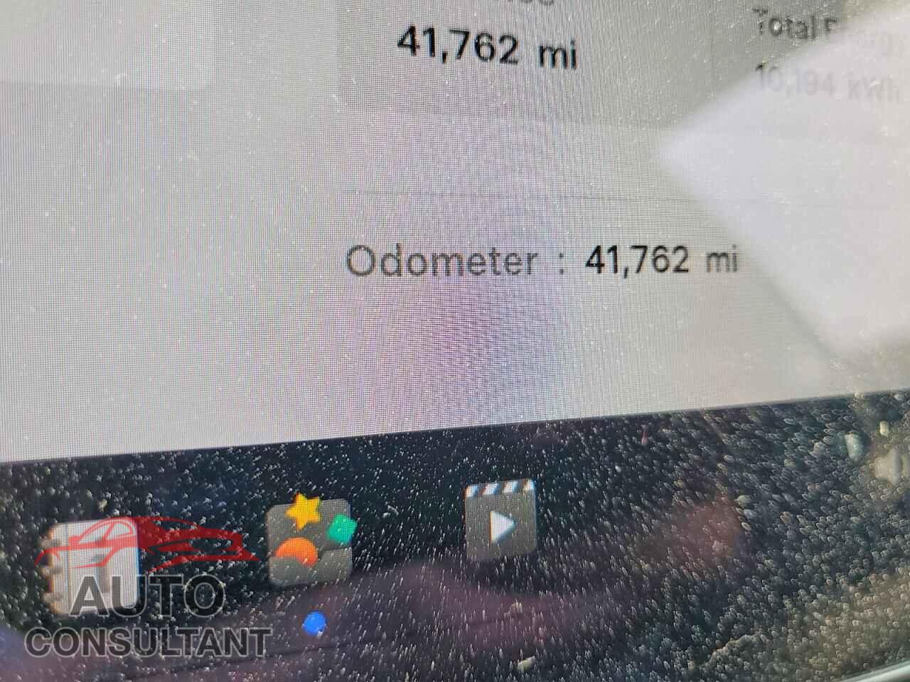 TESLA MODEL 3 2021 - 5YJ3E1EA6MF064413