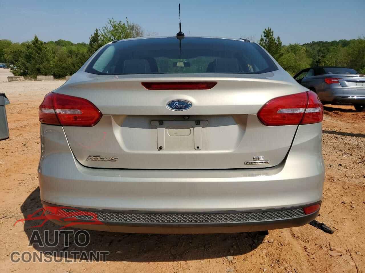 FORD FOCUS 2015 - 1FADP3F24FL227311