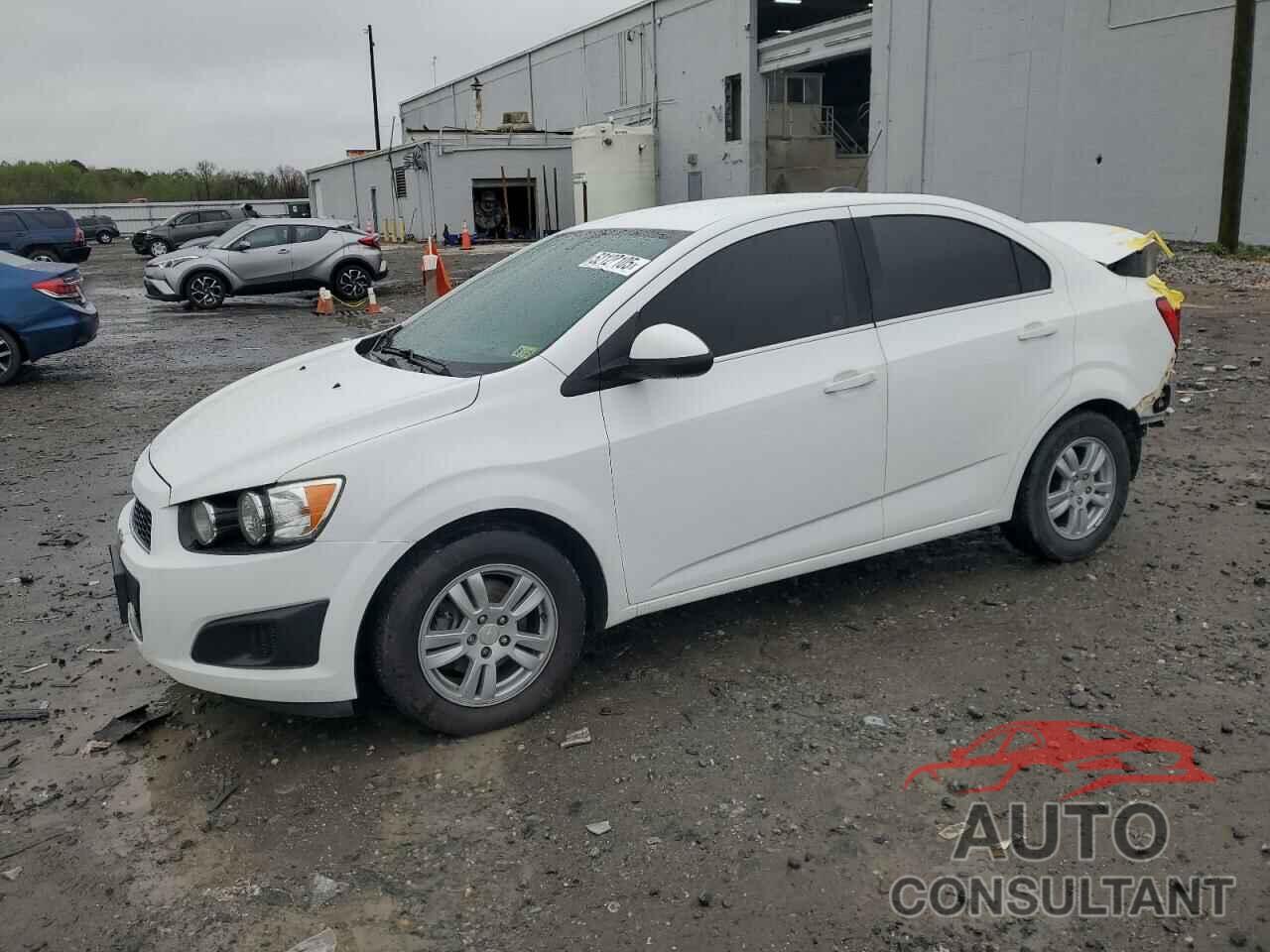 CHEVROLET SONIC 2016 - 1G1JC5SH0G4177770