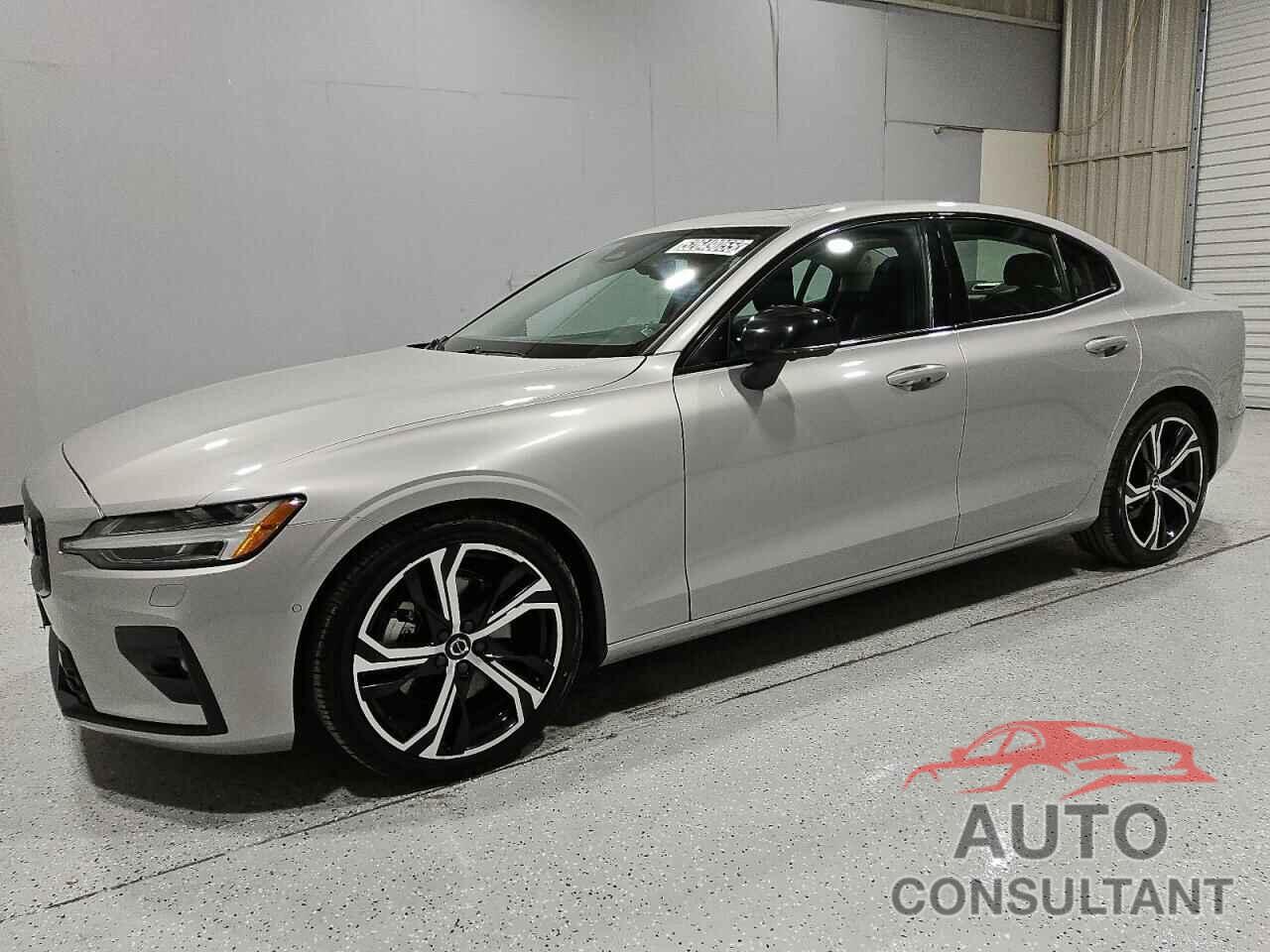 VOLVO S60 PLUS 2024 - 7JRL12FL7RG306920