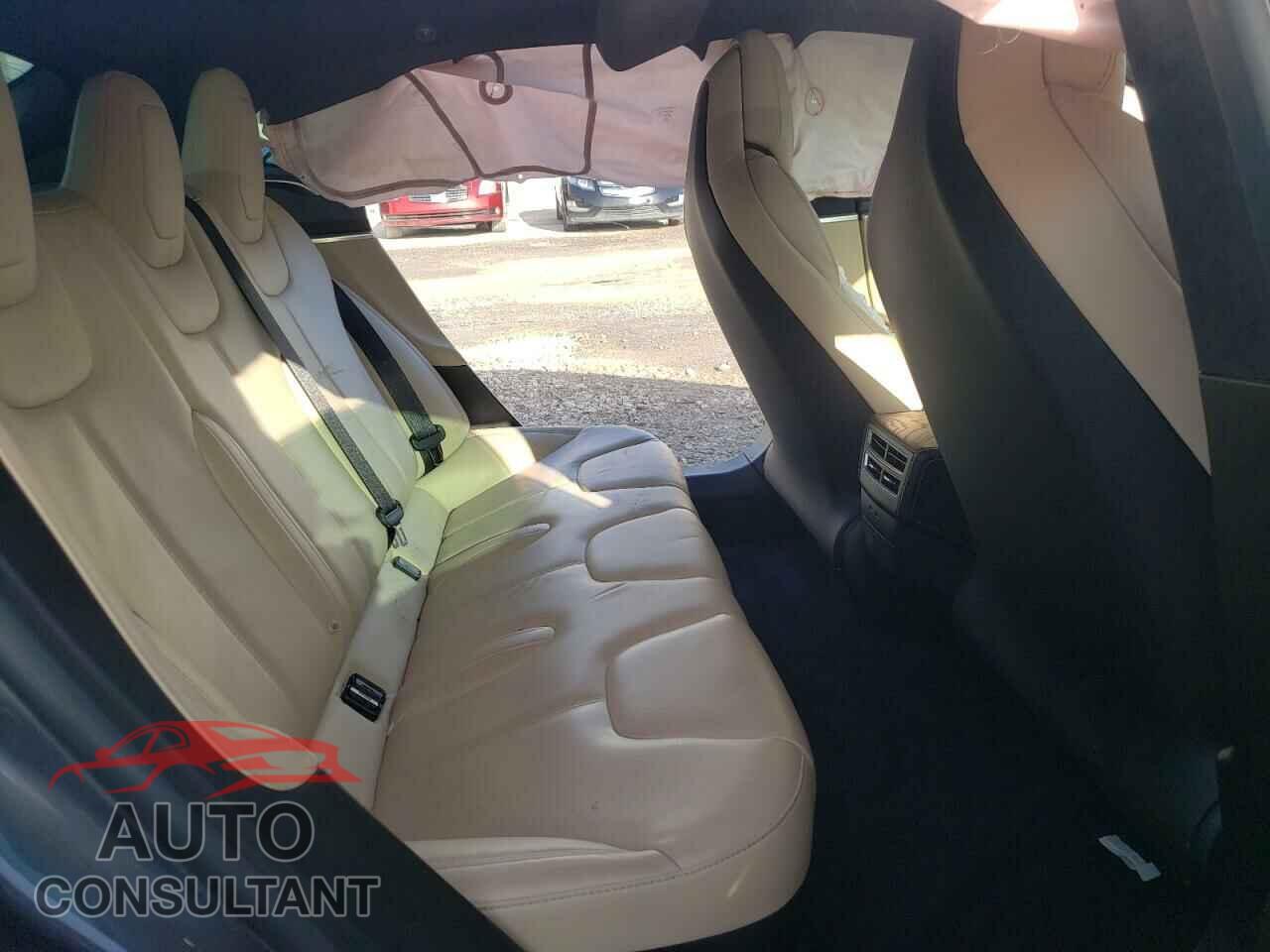 TESLA MODEL S 2017 - 5YJSA1E16HF186475