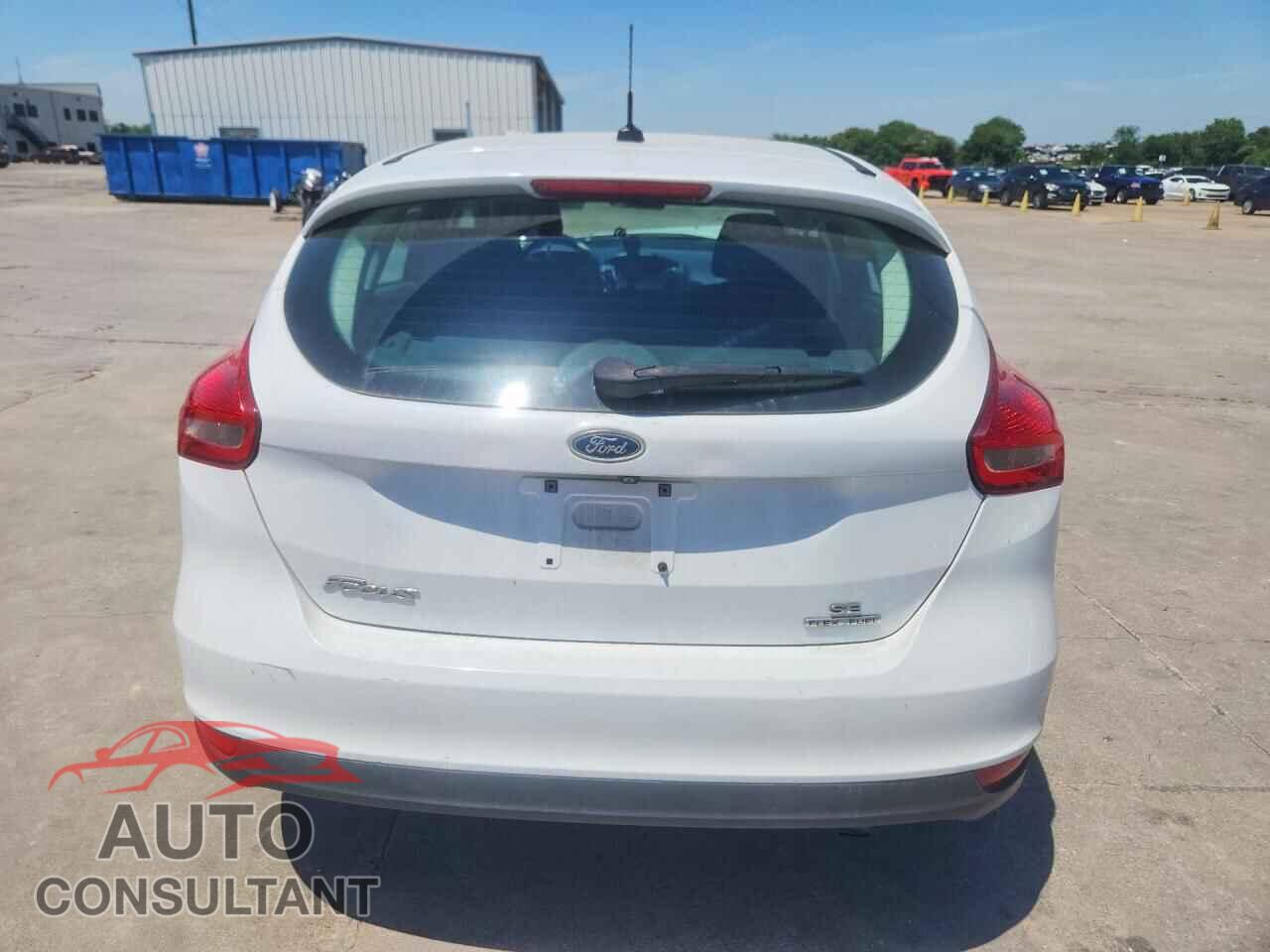 FORD FOCUS 2016 - 1FADP3K22GL263733