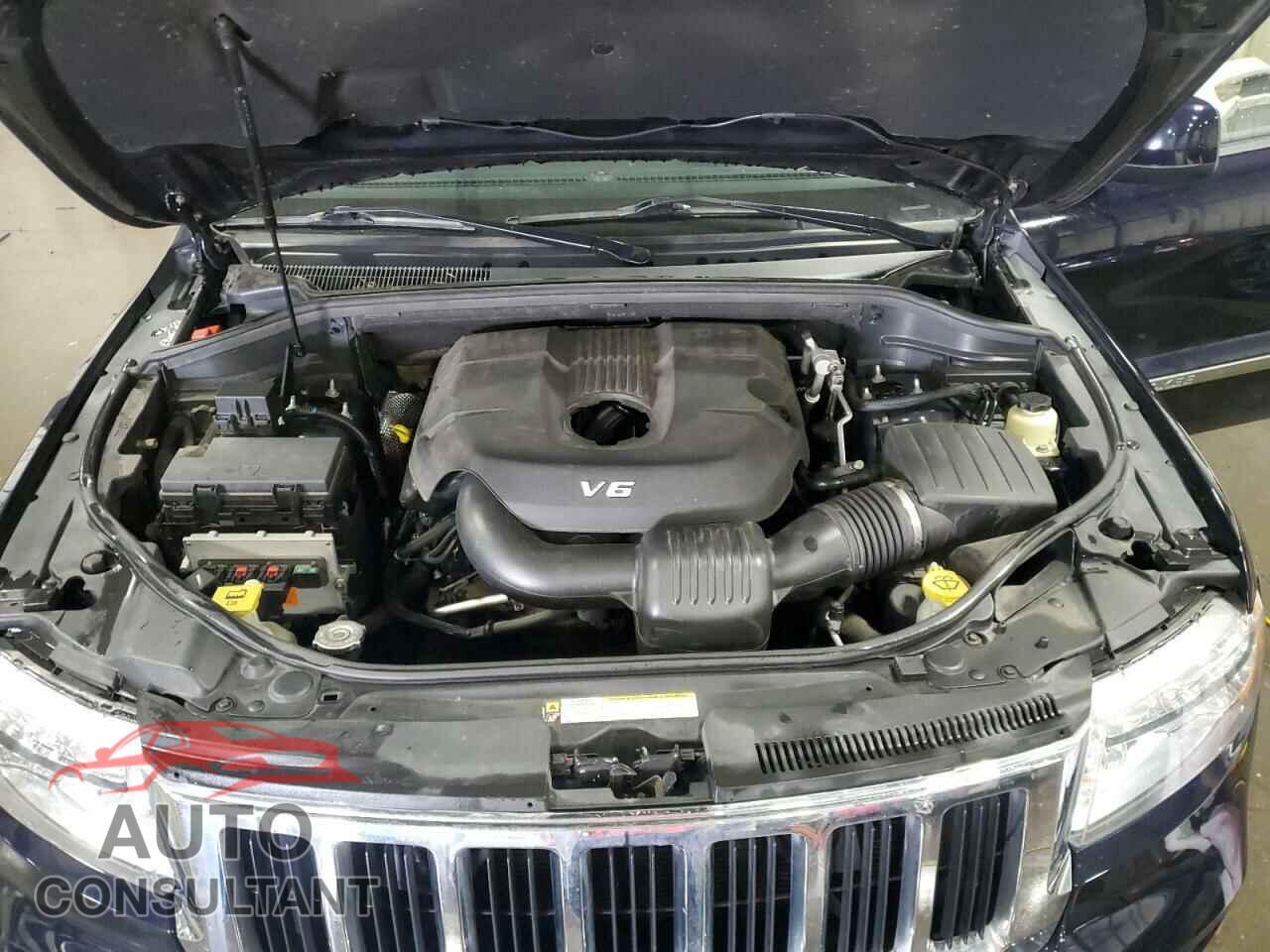 JEEP GRAND CHER 2011 - 1J4RR4GG9BC555662