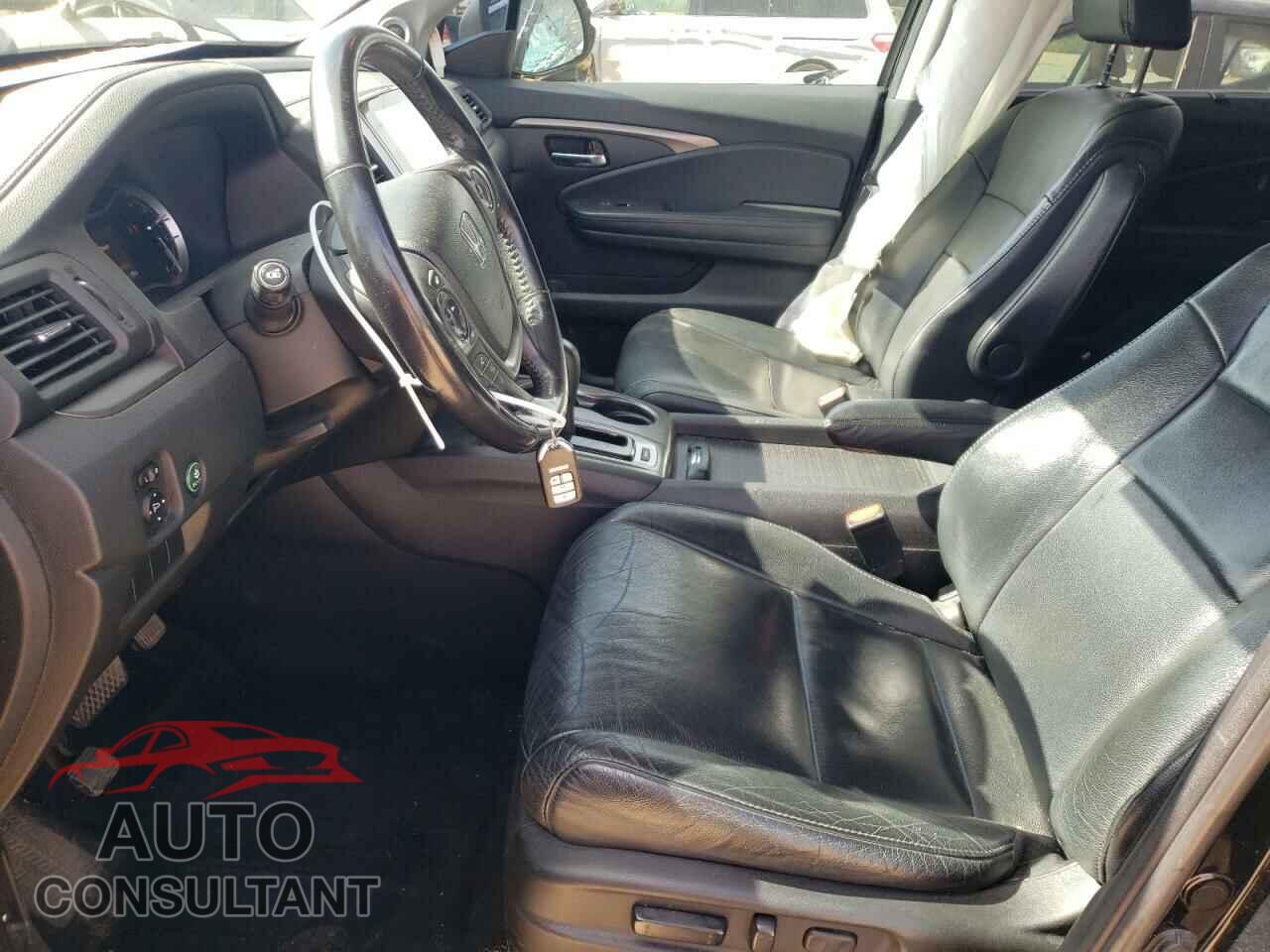 HONDA PILOT 2017 - 5FNYF5H84HB047599