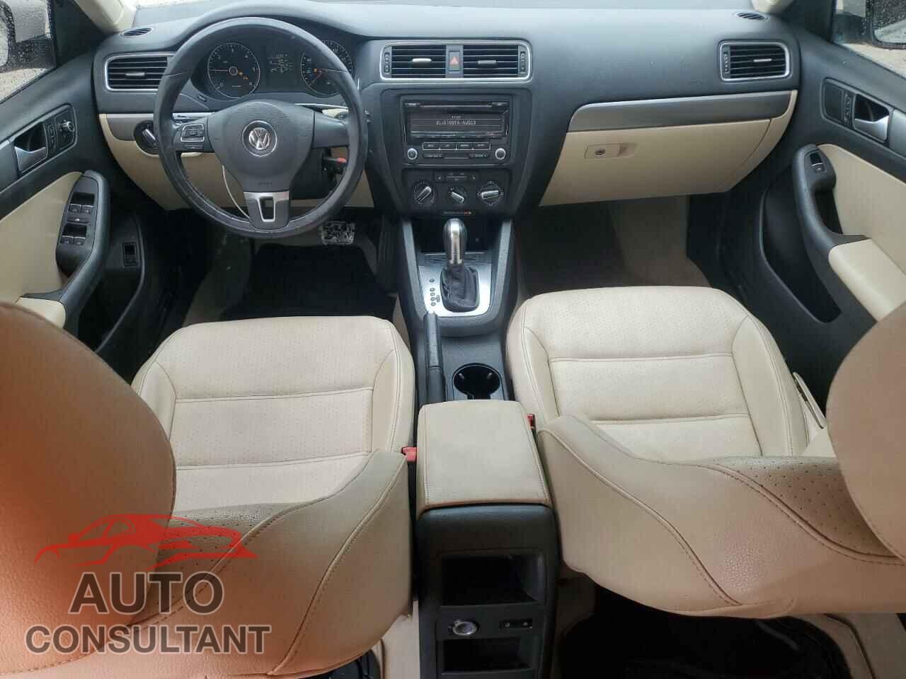 VOLKSWAGEN JETTA 2014 - 3VWLL7AJ2EM266867