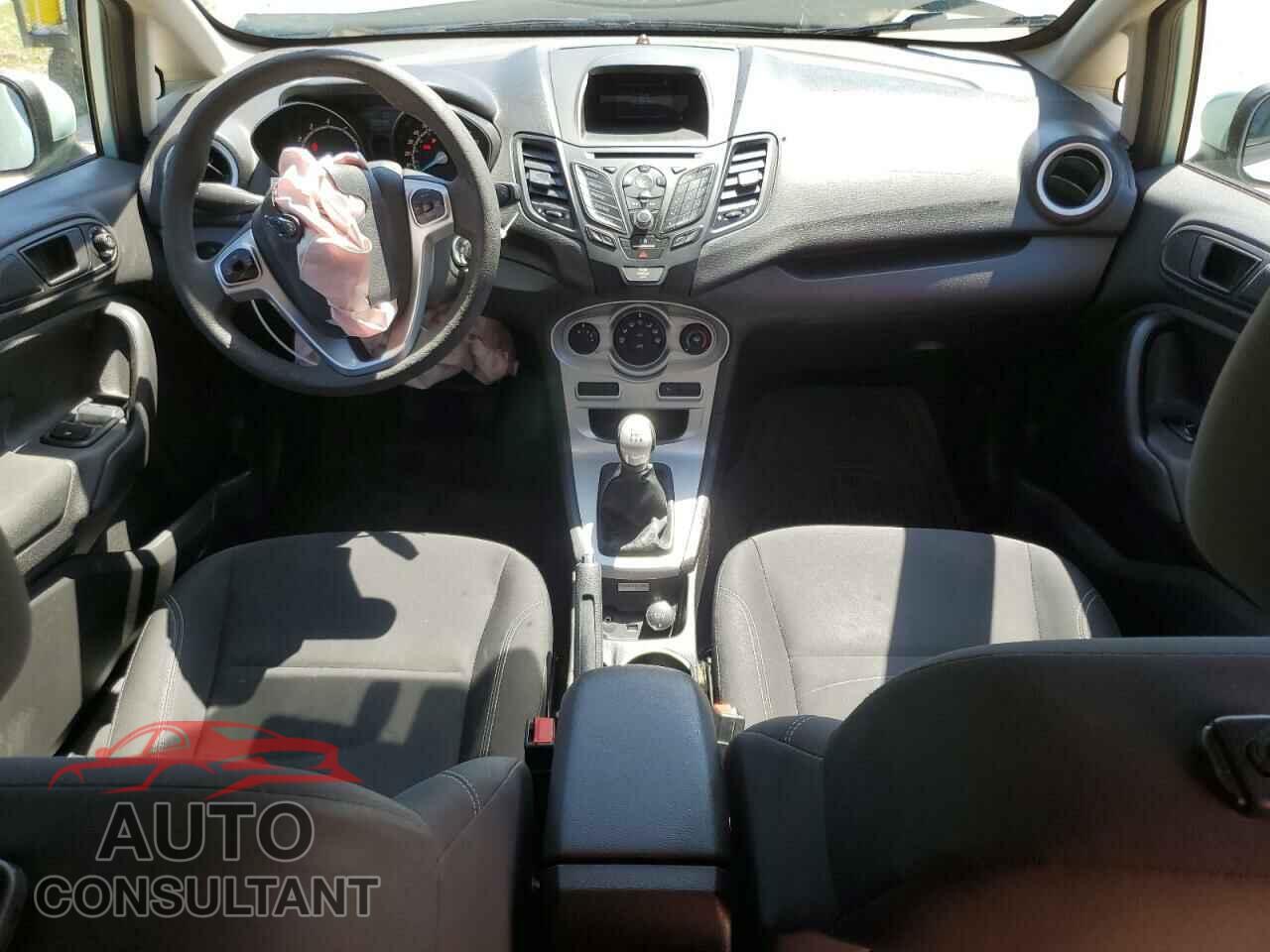 FORD FIESTA 2017 - 3FADP4EJ0HM126301