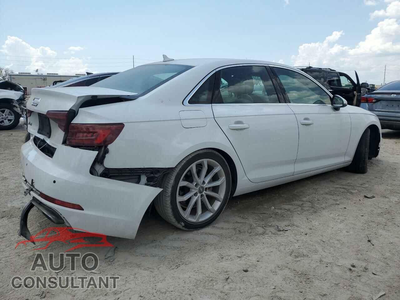 AUDI A4 2019 - WAUHMAF48KN002136