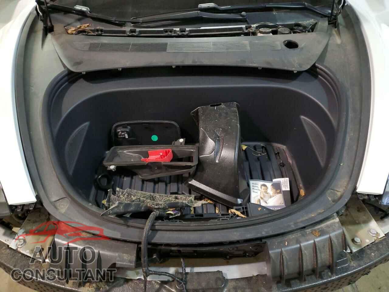 TESLA MODEL 3 2021 - 5YJ3E1EB2MF055913