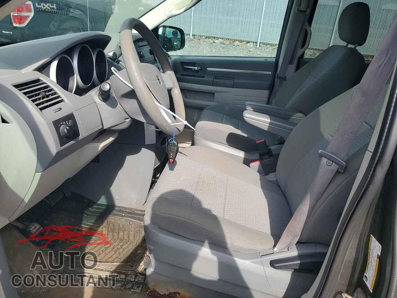 DODGE CARAVAN 2010 - 2D4RN4DE2AR260206