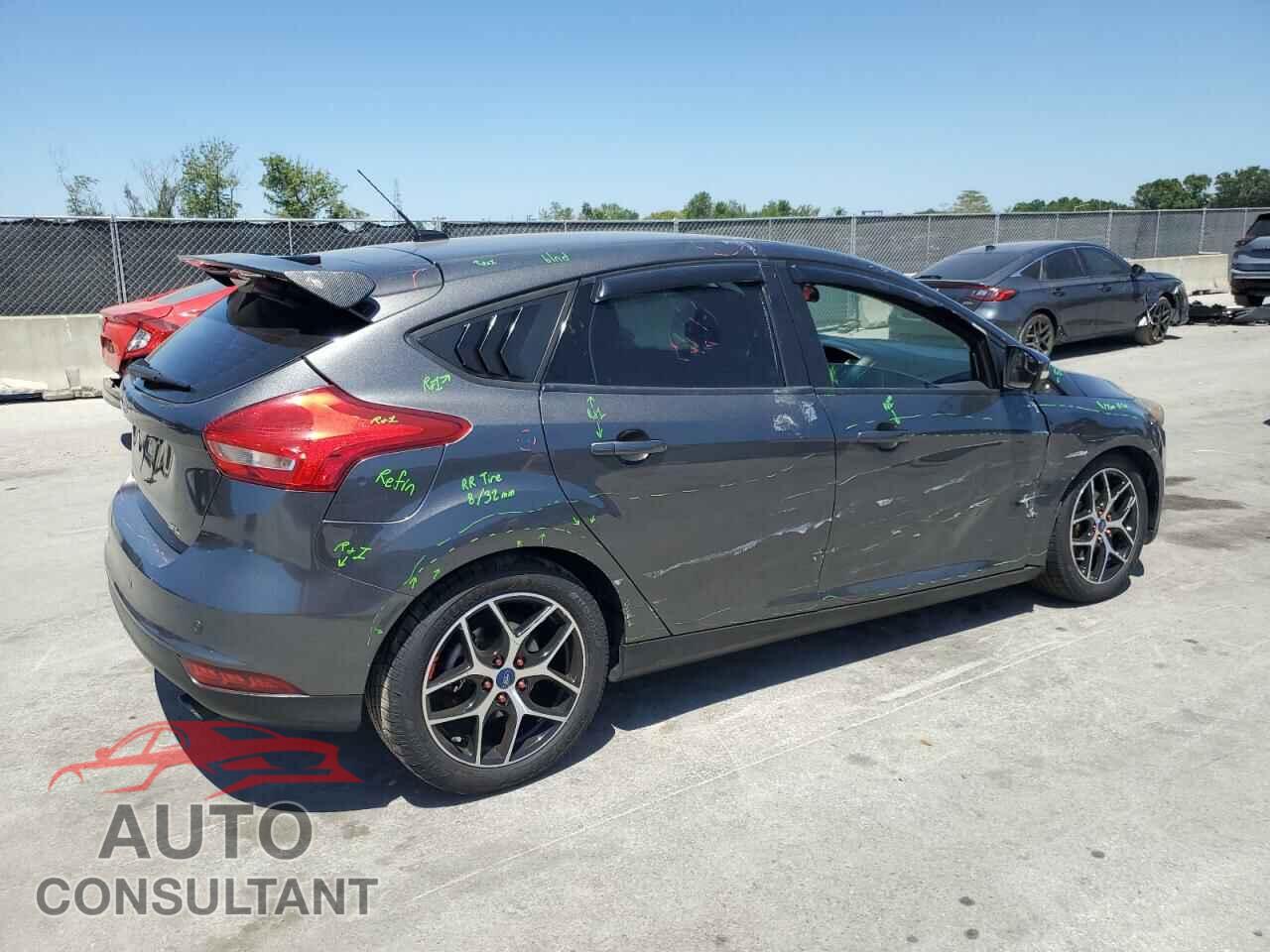 FORD FOCUS 2017 - 1FADP3M26HL338108