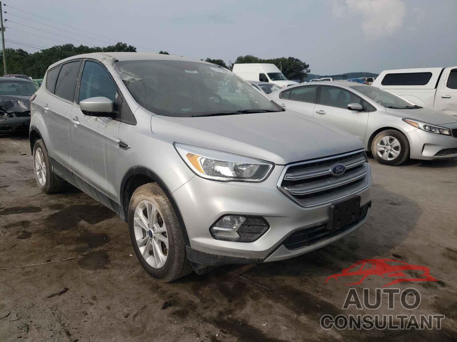 FORD ESCAPE 2017 - 1FMCU9GD3HUD95029
