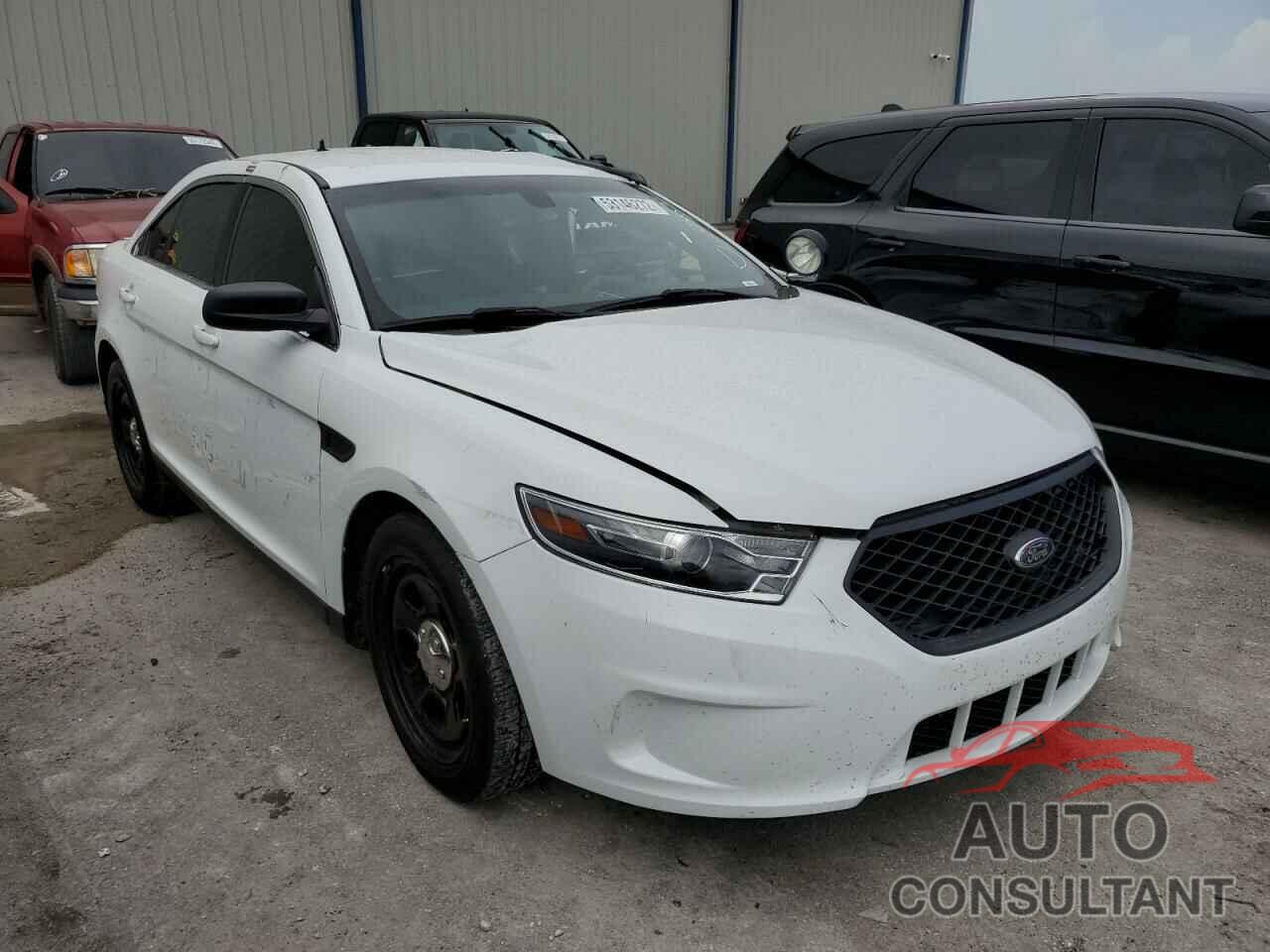 FORD TAURUS 2018 - 1FAHP2L86JG125515