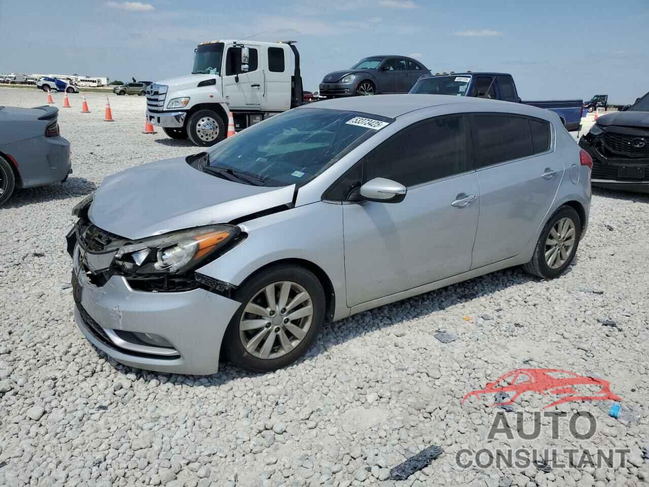 KIA FORTE 2015 - KNAFX5A89F5325858