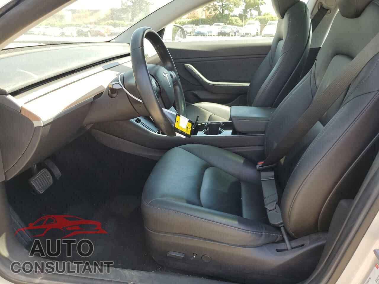 TESLA MODEL 3 2018 - 5YJ3E1EA0JF048381