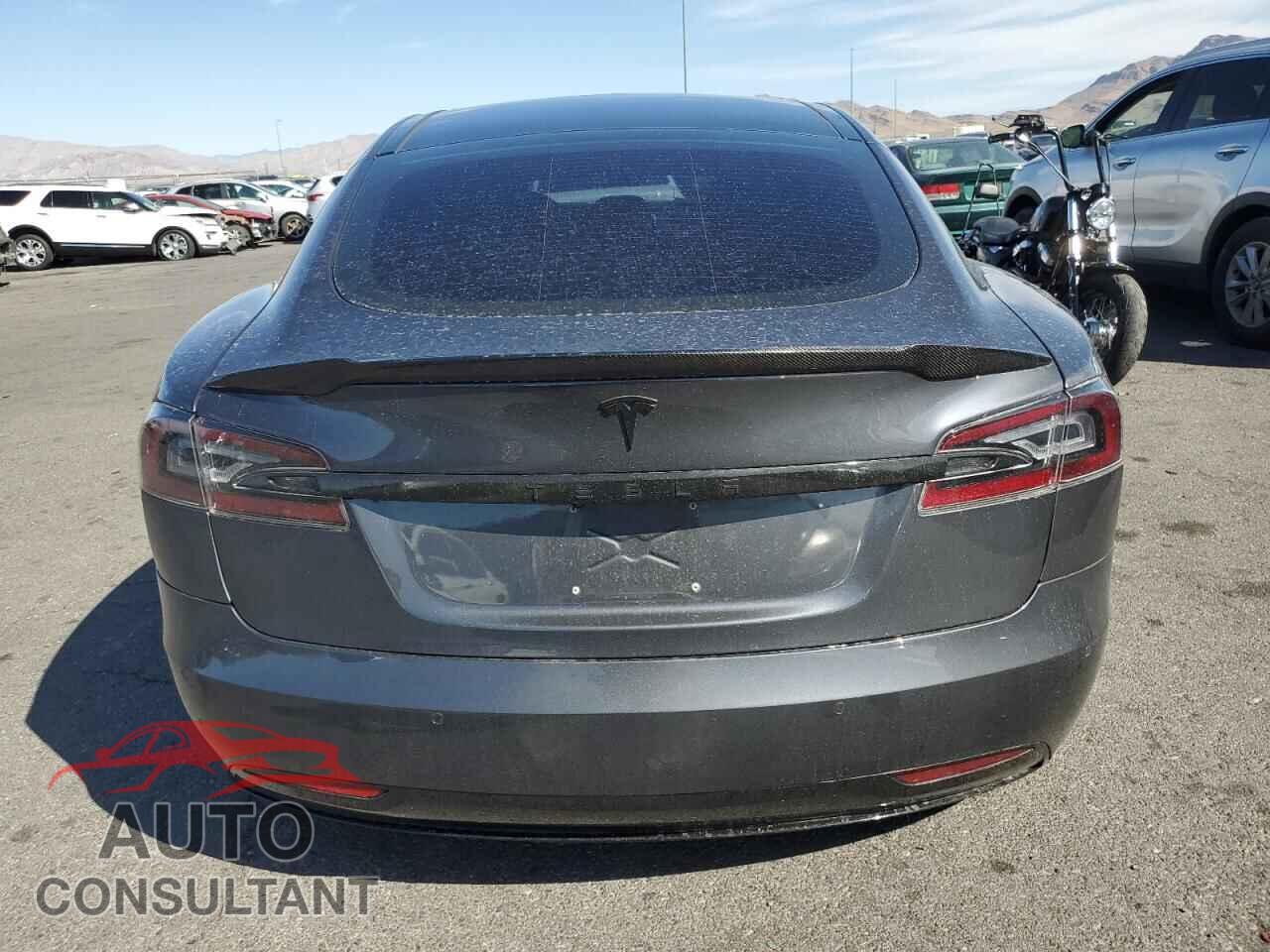 TESLA MODEL S 2017 - 5YJSA1E20HF187565