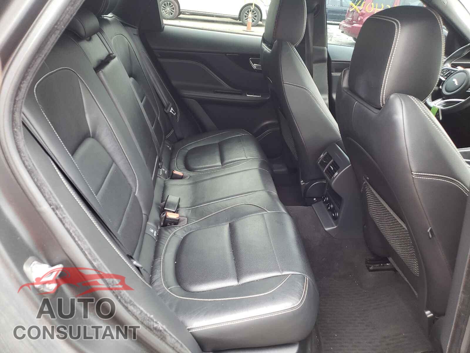 JAGUAR F-PACE 2017 - SADCL2BVXHA060564