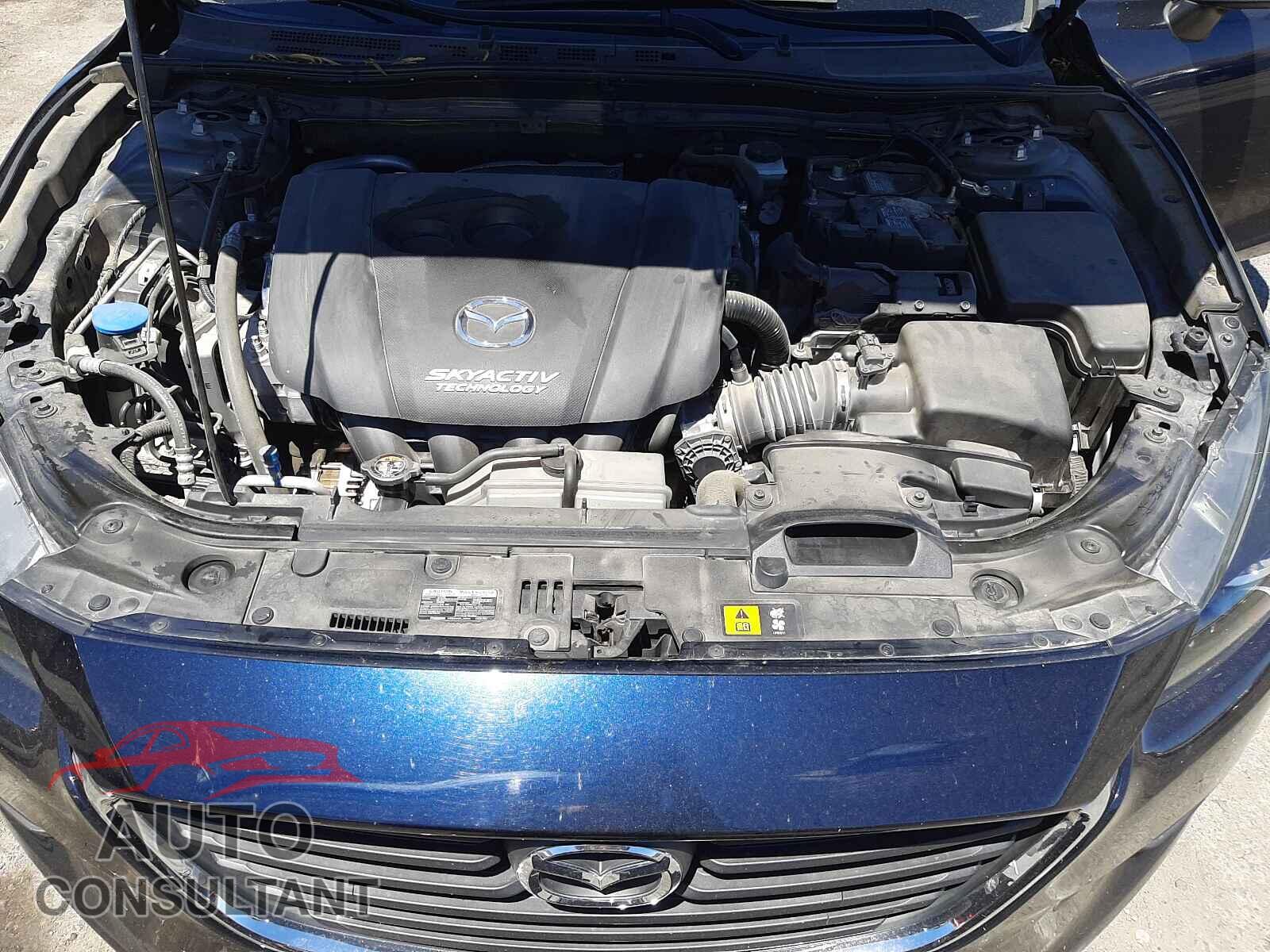 MAZDA 3 2017 - 3MZBN1L32HM157072